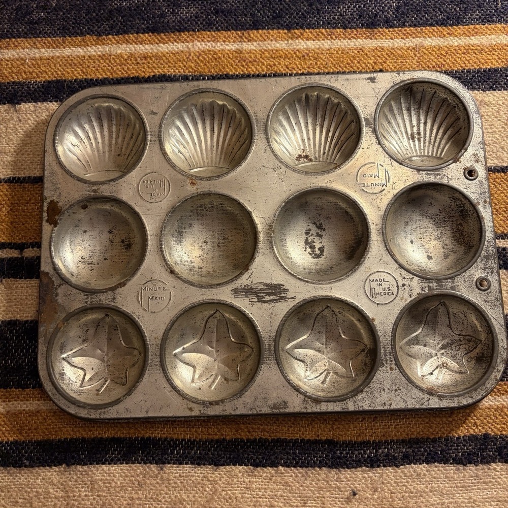 Vintage 1940s Metal Madeleine Cookie Cake Candy Mold Minute Maid USA Pan Dozen